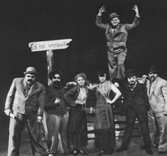 photo from performance of Aufstieg und Fall der Stadt Mahagonny
